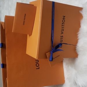 AUTHENTIC LOUIS VUITTON EMPTY MAGNETIC GIFT BOX WITH SHOPPING BAG